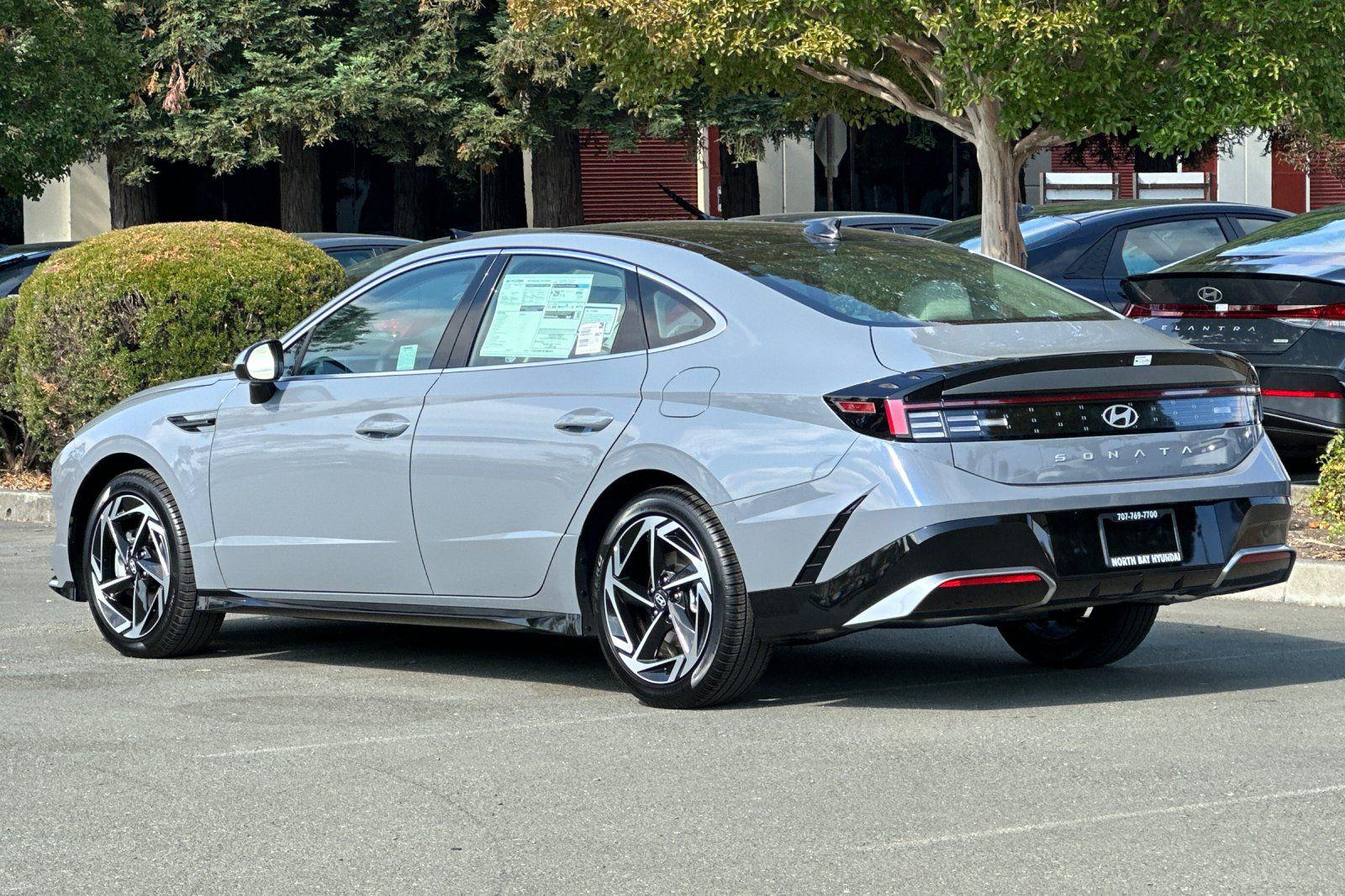 2025 Hyundai Sonata SEL - Photo 6