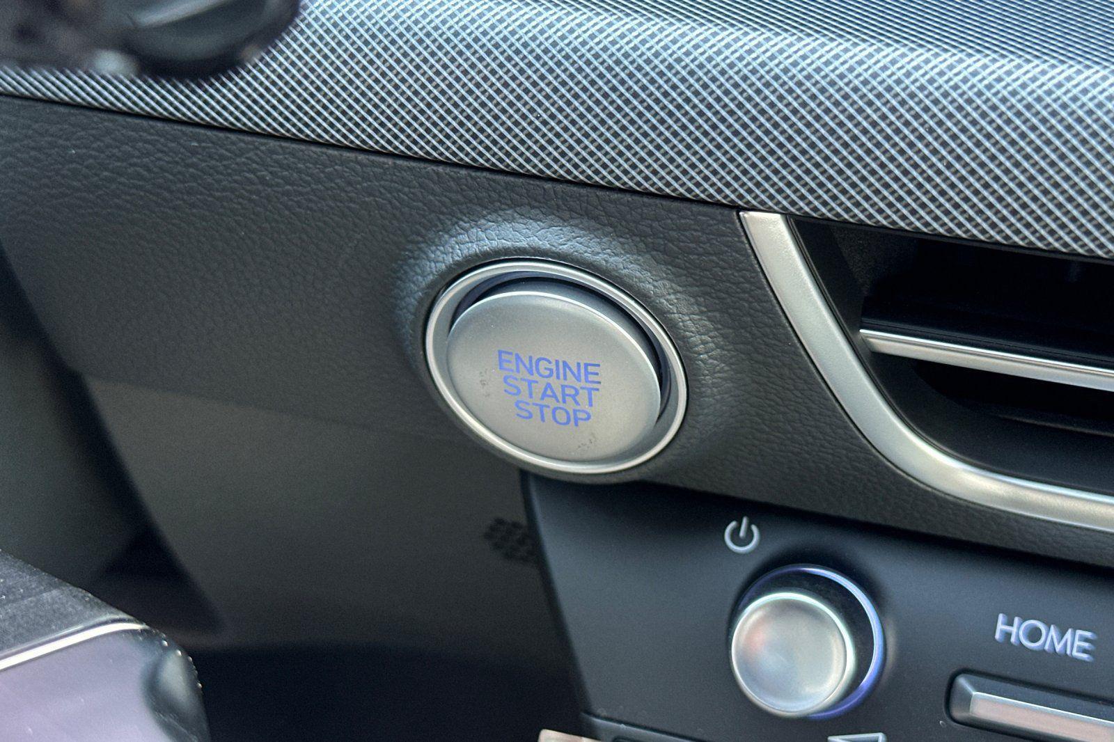 2025 Hyundai Sonata SEL - Photo 22