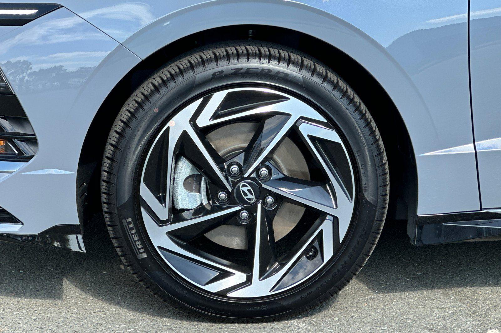 2025 Hyundai Sonata SEL - Photo 25