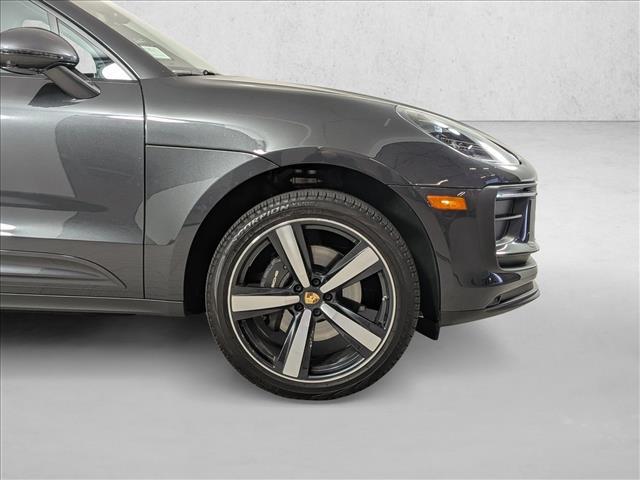 2026 Porsche Macan AWD