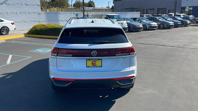 2026 Volkswagen Atlas Cross Sport 2.0T SE w/Technology