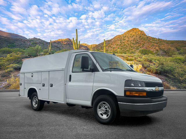 2025 Chevrolet Express Cutaway Work Van