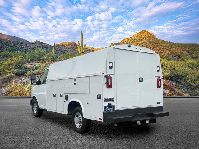 2025 Chevrolet Express Cutaway Work Van