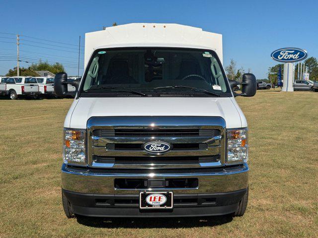 2026 Ford E-350 Cutaway Base