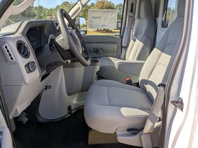 2026 Ford E-350 Cutaway Base