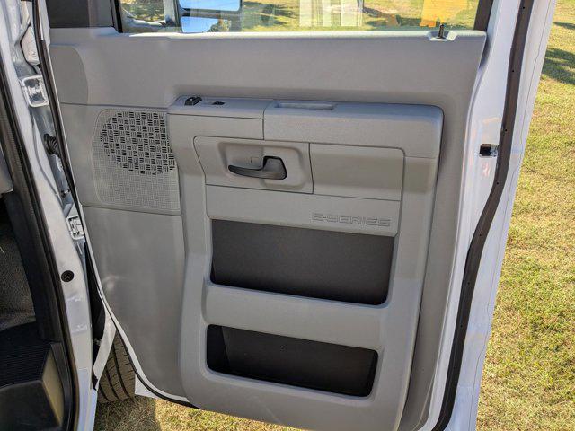 2026 Ford E-350 Cutaway Base