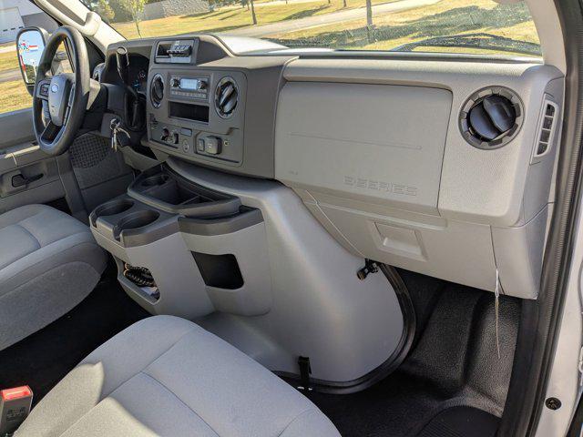 2026 Ford E-350 Cutaway Base
