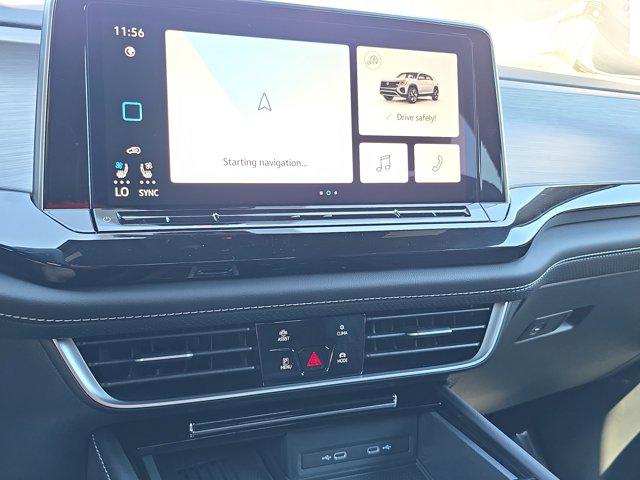 2026 Volkswagen Atlas Cross Sport 2.0T SE w/Technology