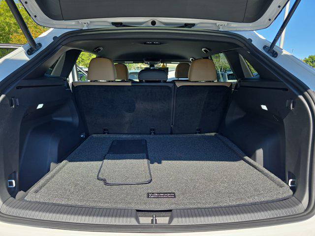 2026 Volkswagen Atlas Cross Sport 2.0T SE