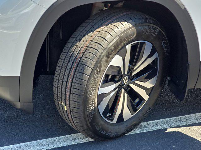 2026 Volkswagen Atlas Cross Sport 2.0T SE