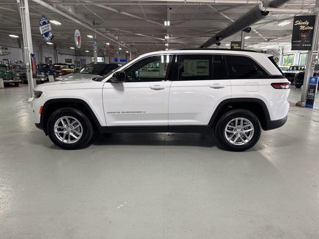 2025 Jeep Grand Cherokee GRAND CHEROKEE LAREDO X 4X4