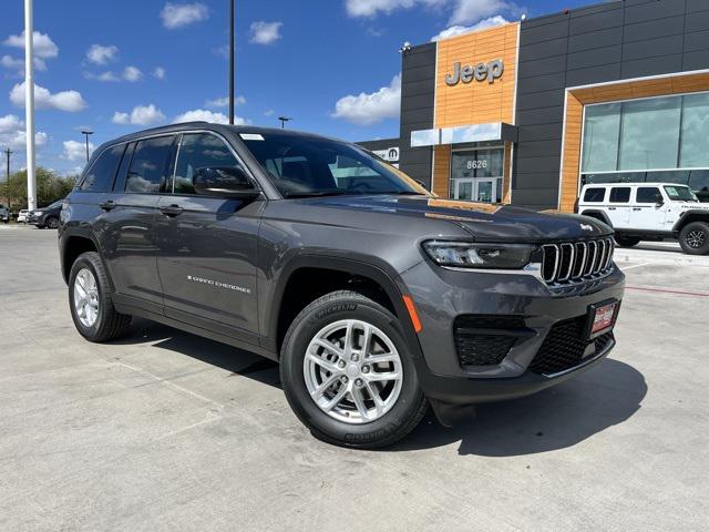 2025 Jeep Grand Cherokee GRAND CHEROKEE LAREDO X 4X2