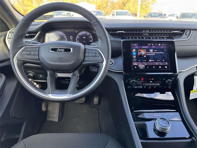 2025 Jeep Grand Cherokee GRAND CHEROKEE LAREDO X 4X4 2025 Jeep Grand Cherokee GRAND CHEROKEE LAREDO X 4X4