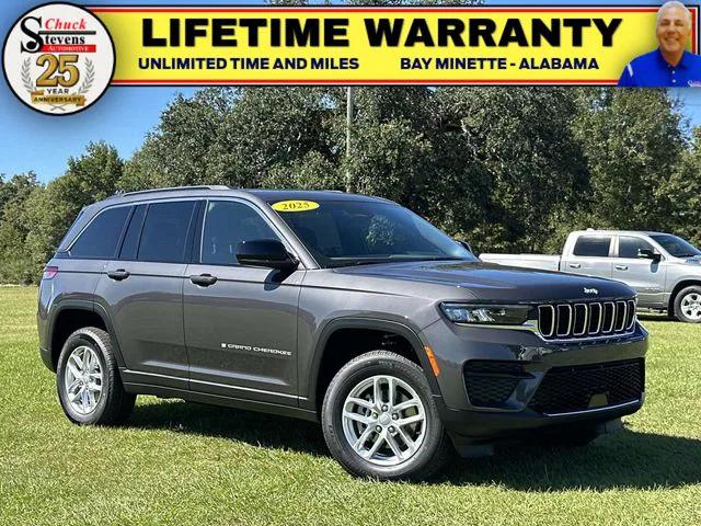 2025 Jeep Grand Cherokee GRAND CHEROKEE LAREDO X 4X2