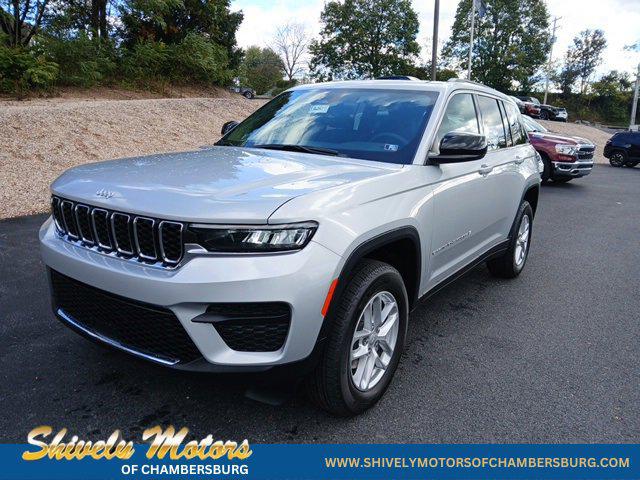 2025 Jeep Grand Cherokee GRAND CHEROKEE LAREDO X 4X4 2025 Jeep Grand Cherokee GRAND CHEROKEE LAREDO X 4X4