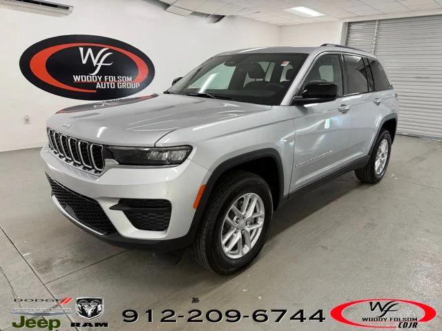 2025 Jeep Grand Cherokee GRAND CHEROKEE LAREDO X 4X2
