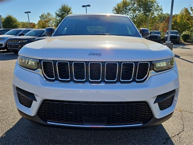 2025 Jeep Grand Cherokee GRAND CHEROKEE LAREDO X 4X2