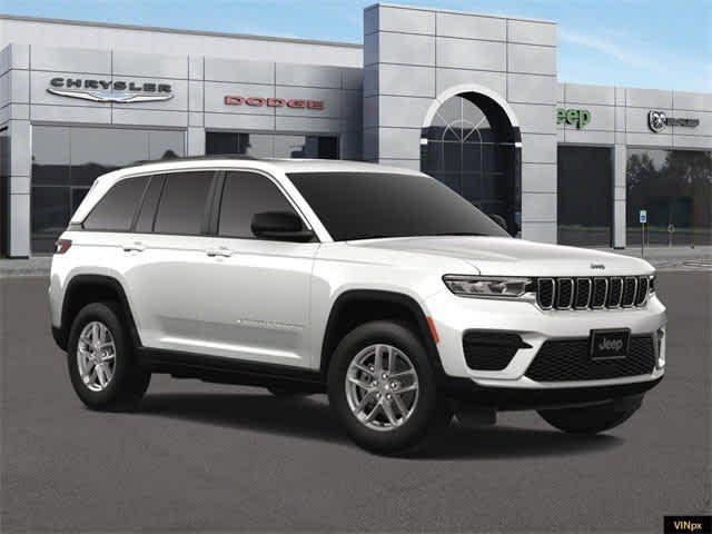 2025 Jeep Grand Cherokee Laredo X 4x4