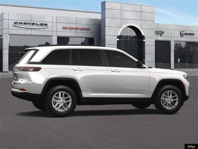 2025 Jeep Grand Cherokee Laredo X 4x4