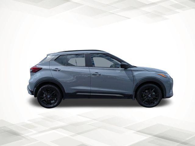 2024 Nissan Kicks SR Xtronic CVT