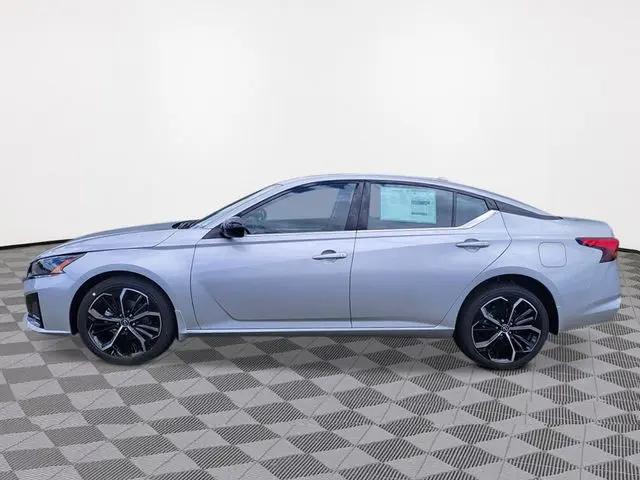 2025 Nissan Altima SR AWD