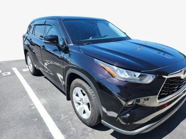 2020 Toyota Highlander LE