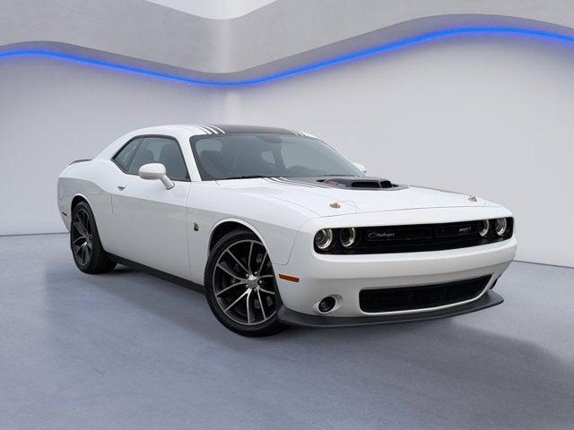 2016 Dodge Challenger 392 Hemi Scat Pack Shaker