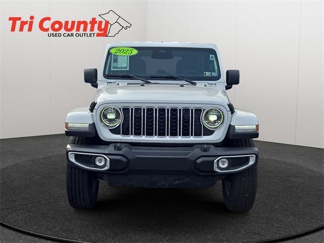 2025 Jeep Wrangler 4-Door Sahara 4x4