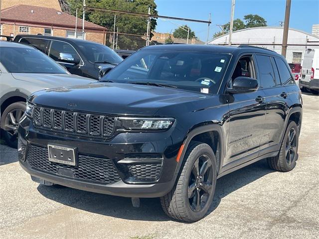 2023 Jeep Grand Cherokee Altitude 4x2