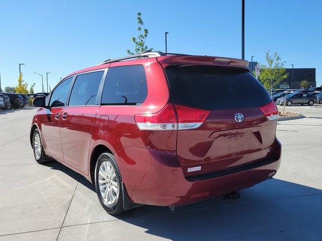 2013 Toyota Sienna XLE V6 8 Passenger 2013 Toyota Sienna XLE V6 8 Passenger