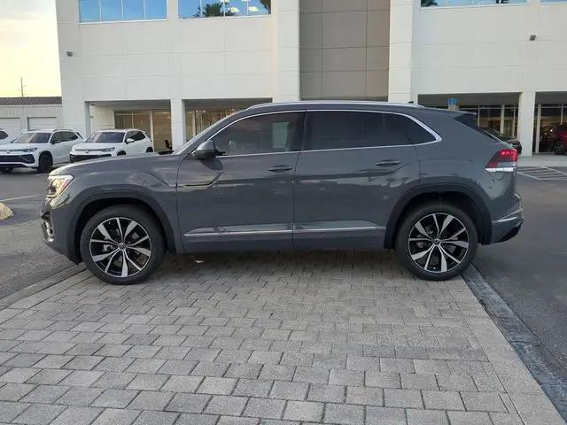 2026 Volkswagen Atlas Cross Sport SEL Premium R-Line