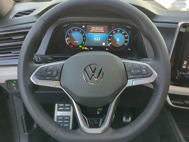 2026 Volkswagen Atlas Cross Sport SEL Premium R-Line