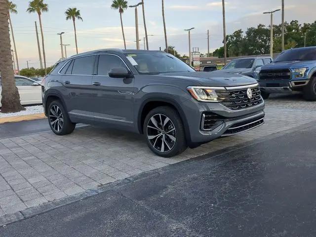 2026 Volkswagen Atlas Cross Sport SEL Premium R-Line