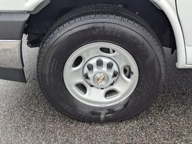 2024 Chevrolet Express Cargo Van RWD 2500 Regular Wheelbase WT