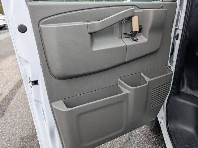 2024 Chevrolet Express Cargo Van RWD 2500 Regular Wheelbase WT