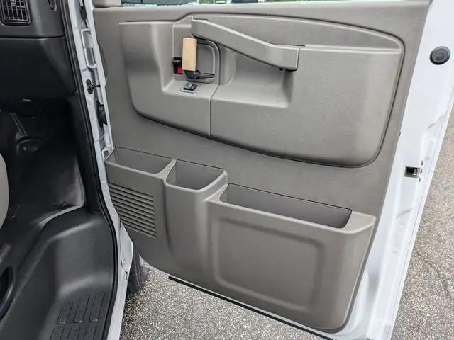 2024 Chevrolet Express Cargo Van RWD 2500 Regular Wheelbase WT