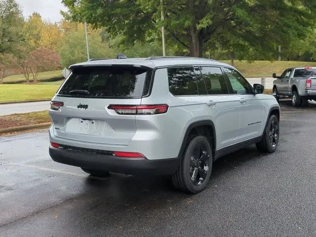 2025 Jeep Grand Cherokee L Altitude X 4x4