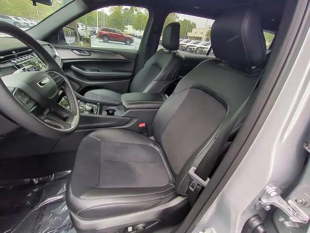 2025 Jeep Grand Cherokee L Altitude X 4x4