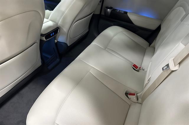 2026 Genesis GV60 19