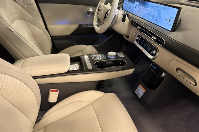 2026 Genesis GV60 19