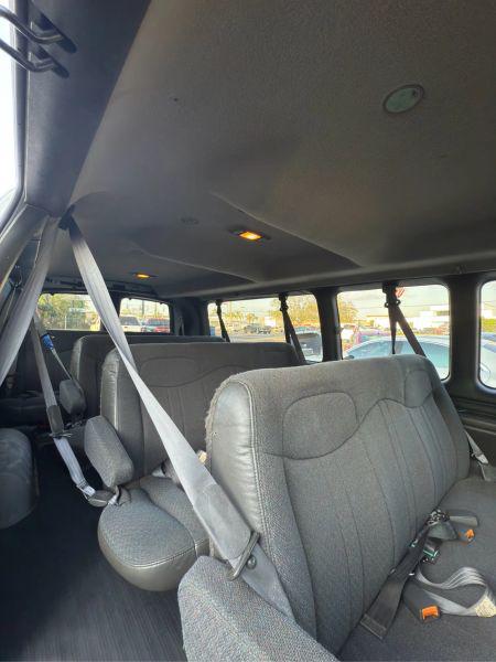 2002 Chevrolet Express Base