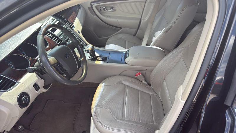 2010 Ford Taurus Limited