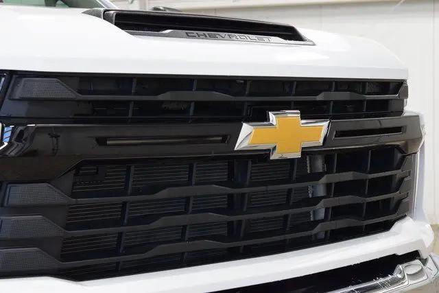2025 Chevrolet Silverado 2500HD 4WD Double Cab Long Bed Work Truck