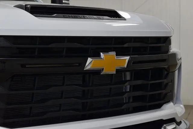 2025 Chevrolet Silverado 2500HD 4WD Double Cab Long Bed Work Truck