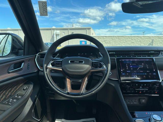 2025 Jeep Grand Cherokee Summit 4x4