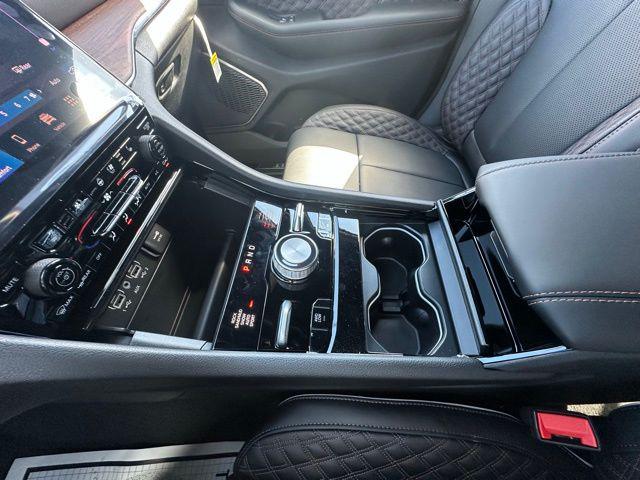 2025 Jeep Grand Cherokee Summit 4x4