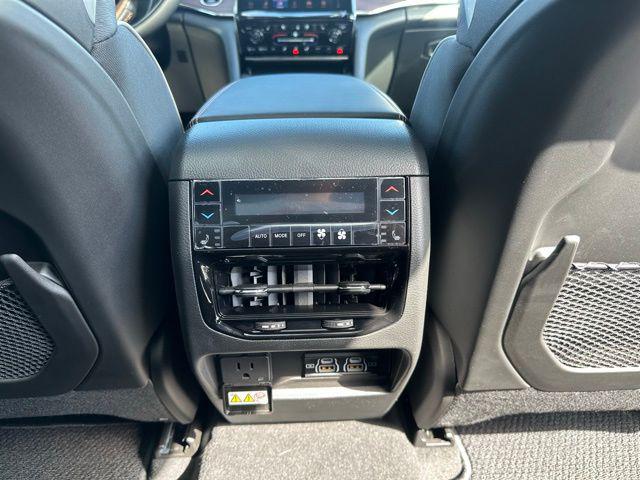 2025 Jeep Grand Cherokee Summit 4x4