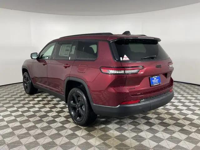 2025 Jeep Grand Cherokee L Altitude 4x4