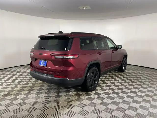 2025 Jeep Grand Cherokee L Altitude 4x4