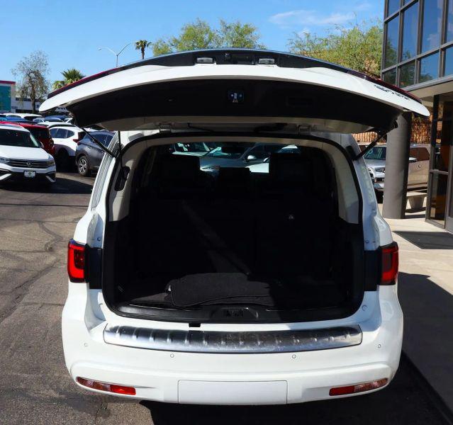 2022 INFINITI QX80 LUXE